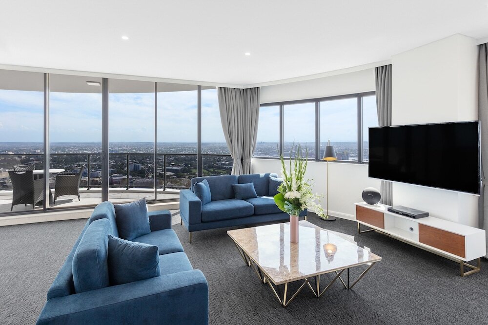 Номер Standard пентхаус с 3 комнатами с балконом Meriton Suites Kent Street, Sydney