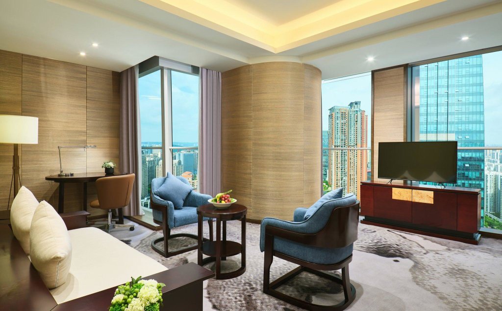 1 Bedroom Double Suite Crowne Plaza Nanning City Center, an IHG Hotel