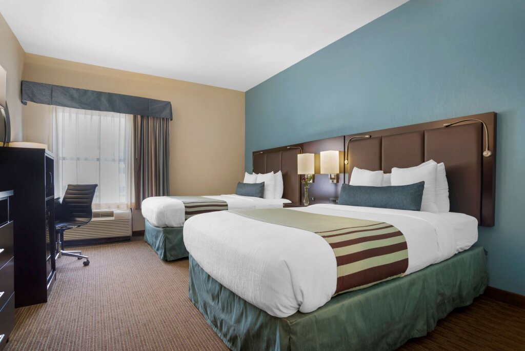 Standard quadruple chambre Best Western Plus Tallahassee North Hotel