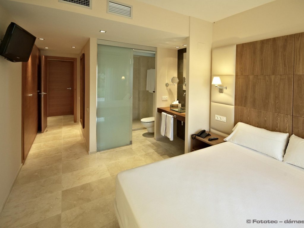 Апартаменты с 2 комнатами Курорт El Plantio Golf Resort