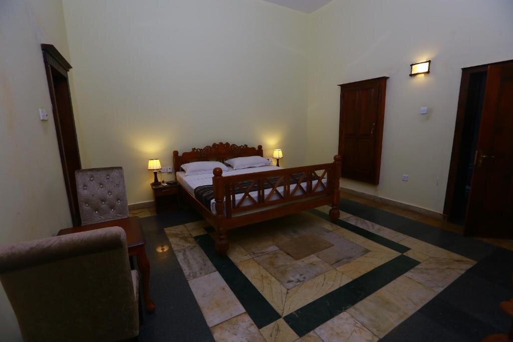 Deluxe room Peradeniya Rest House