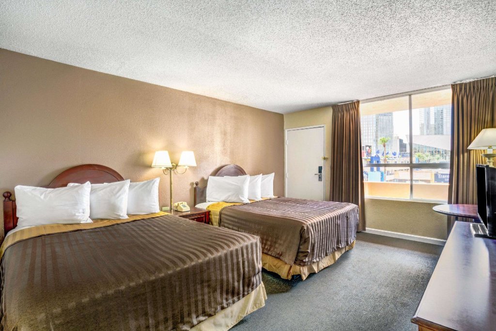 Vierer Zimmer Travelodge by Wyndham Las Vegas Center Strip
