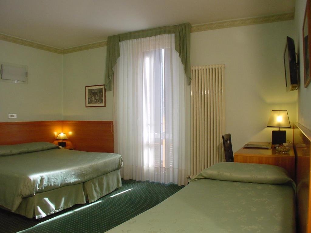 Standard triple chambre Hotel Don Abbondio