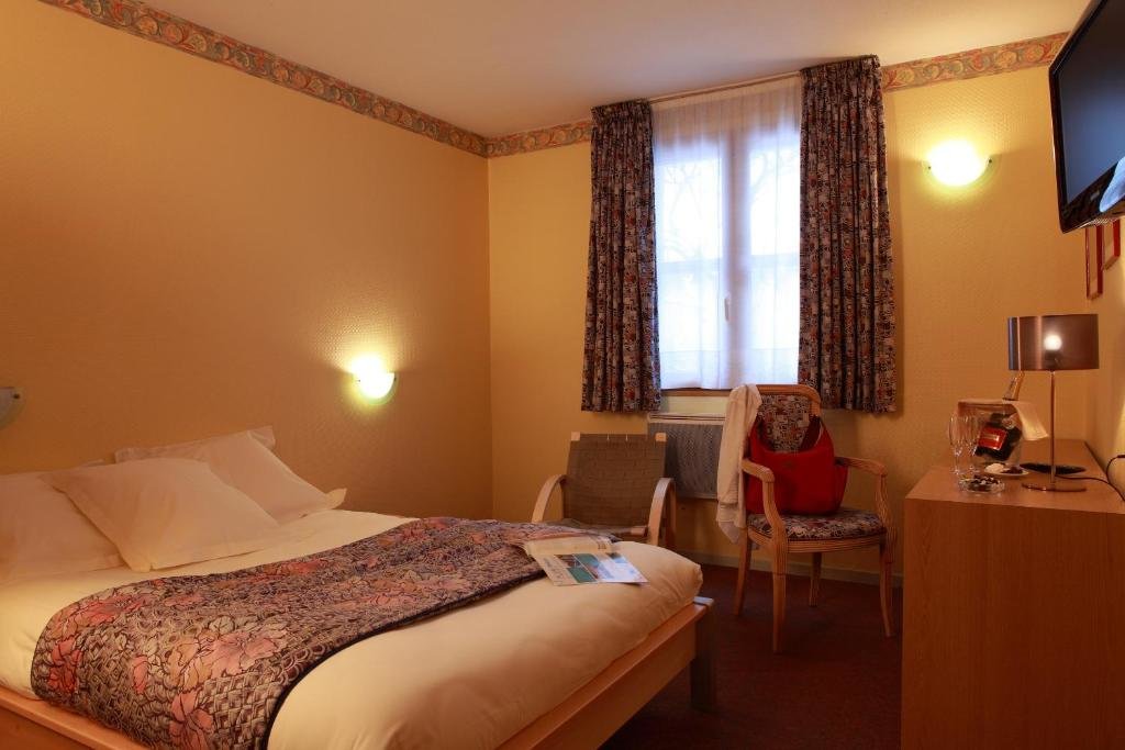 Standard Double room Logis Le Luth
