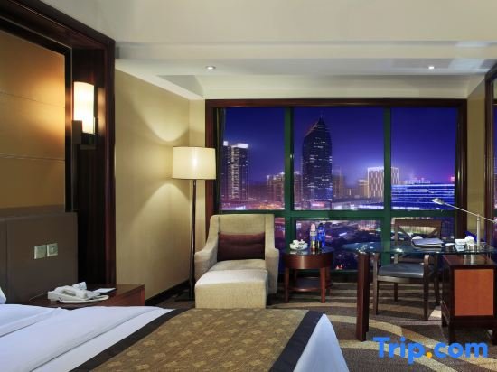 Люкс Executive Chongqing Empark Grand Hotel