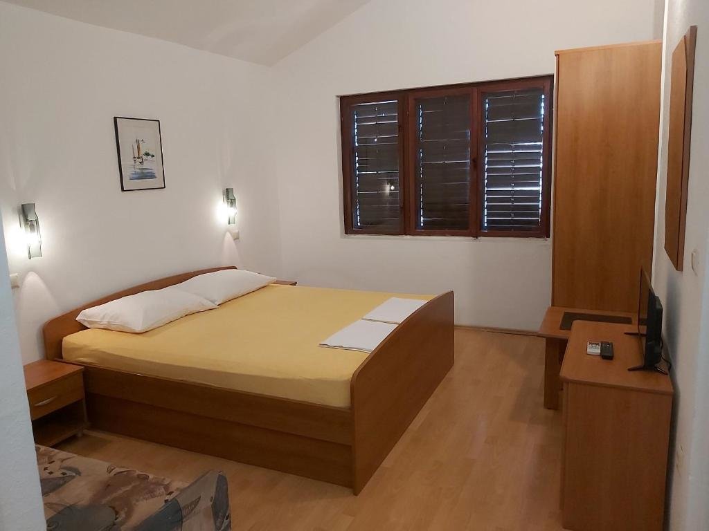 Confort appartement 1 chambre avec balcon et Vue jardin Apartments Mišolić