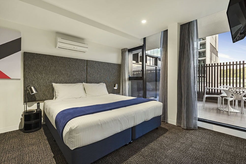 2 Bedrooms Standard room with balcony Corporate Living Accommodation Abbotsford