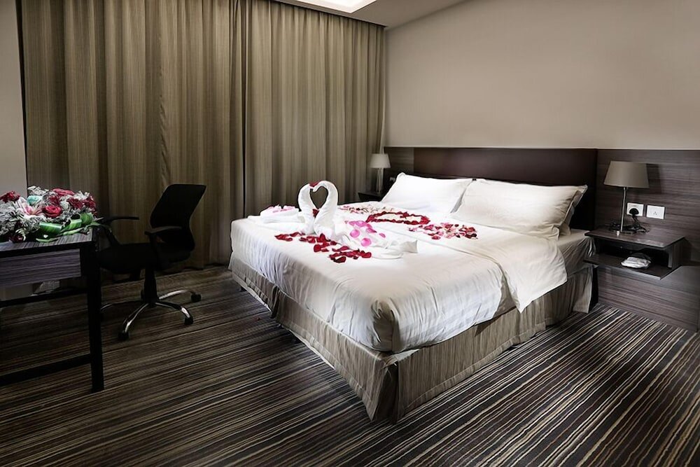 Полулюкс c 1 комнатой Grand Lily Hotel Suites