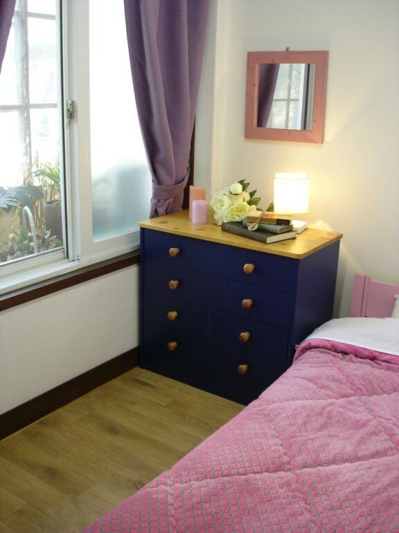 Cama en dormitorio compartido (dormitorio compartido femenino) iCOS Guesthouse 2 for Female - Hostel