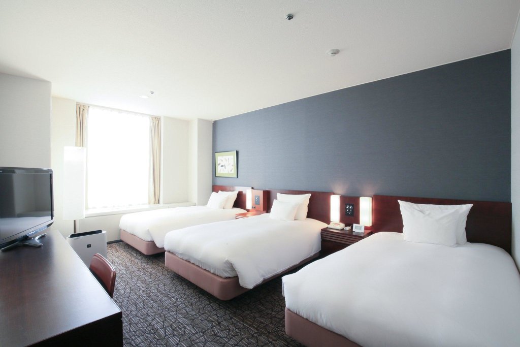 Standard triple chambre ANA Crowne Plaza Ube, an IHG Hotel