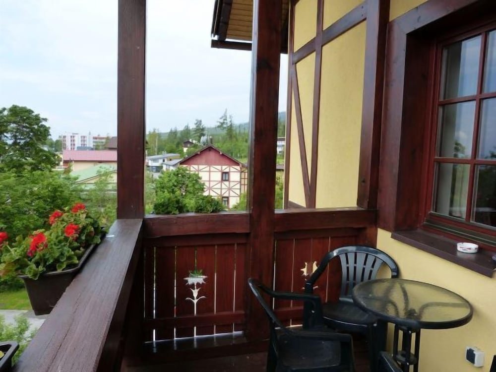 Семейные апартаменты с балконом Pension Villa Kunerad