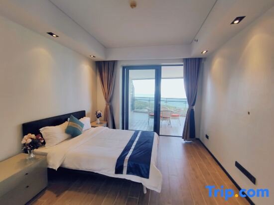 3 Bedrooms Deluxe Suite Guanhai Yunxuan Holiday Apartment