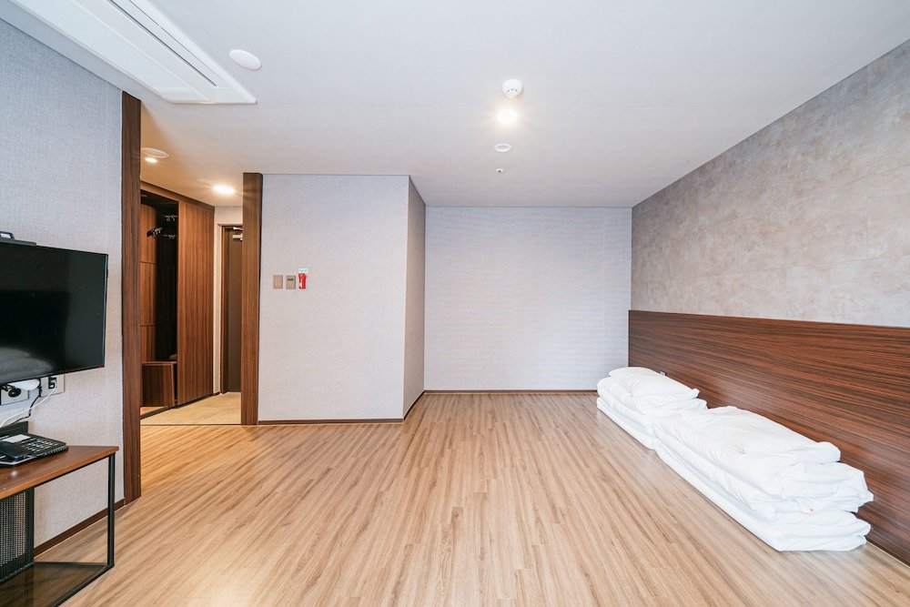 Номер Standard Hotel With Jeju