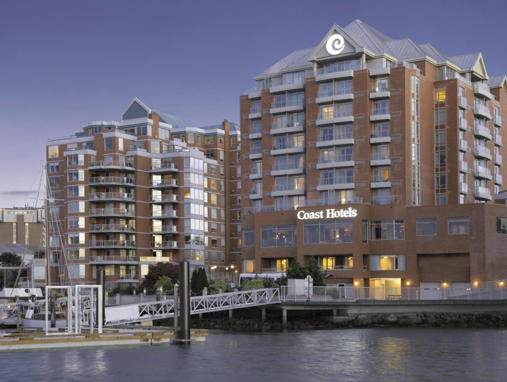 Четырёхместный номер Standard Coast Victoria Hotel & Marina by APA