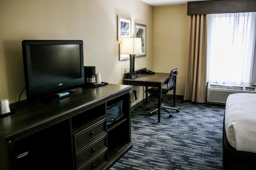 Номер Standard Country Inn & Suites by Radisson, Richmond West at I-64, VA