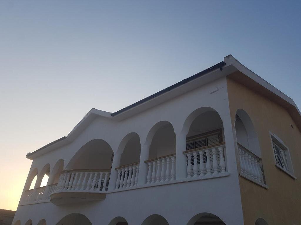 Standard Villa SALAMIS HOUSE and FLAT LETS