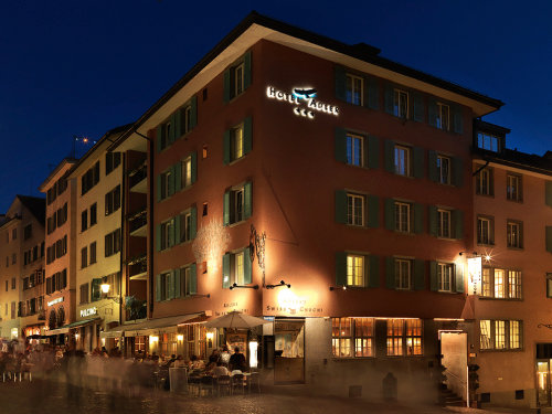 Номер Economy Hotel Adler Zürich