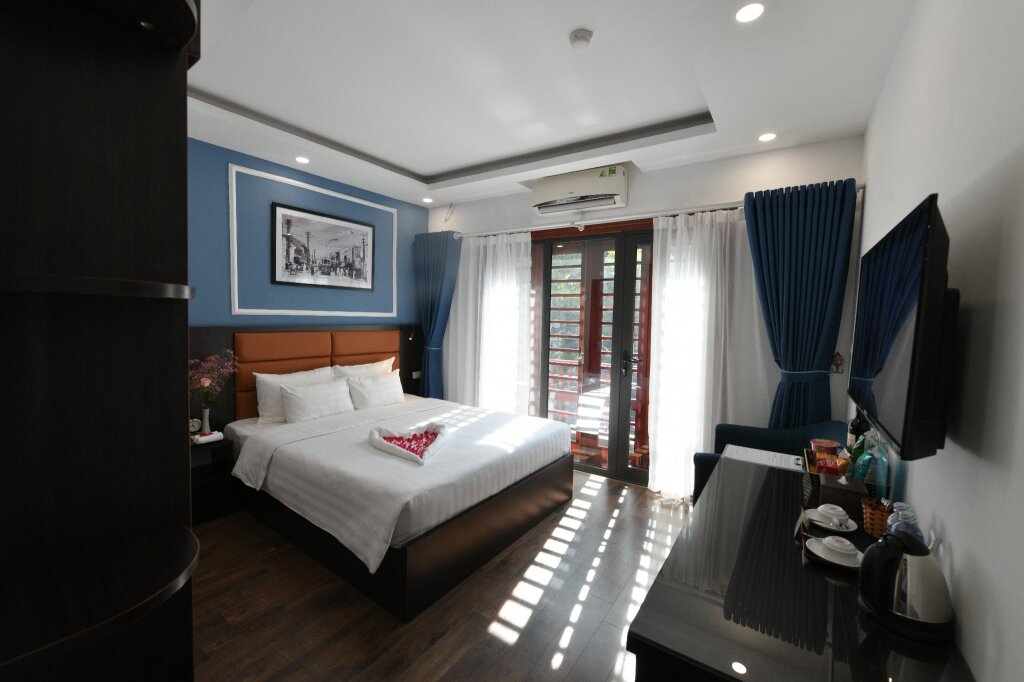 Полулюкс Hanoi Elpis Central hotel