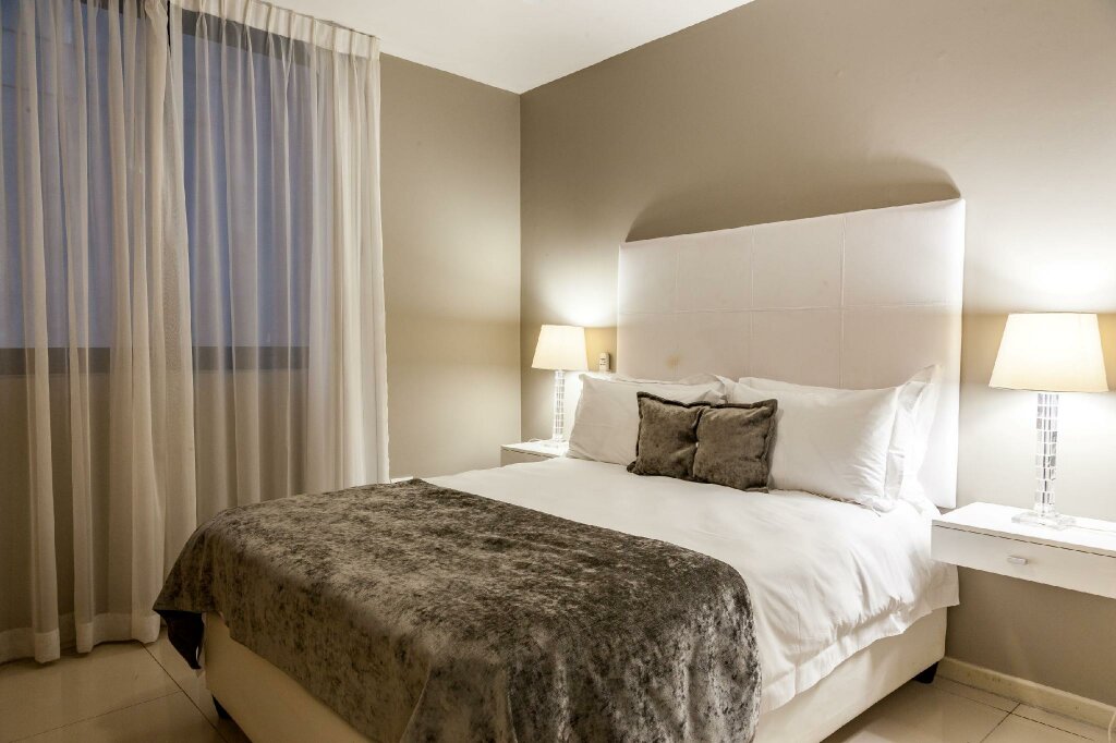 2 Bedrooms Suite Aquarius Luxury Suites
