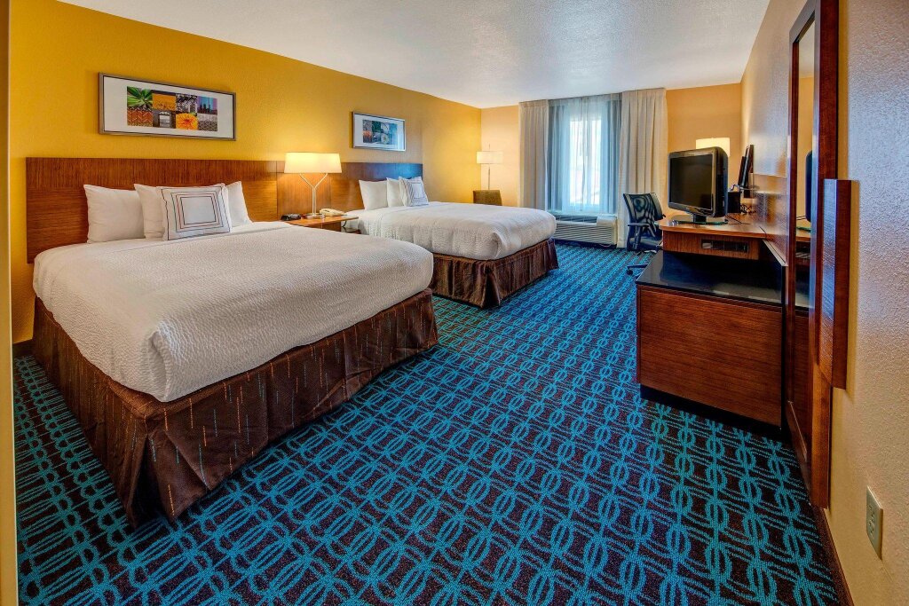Двухместный номер Standard Fairfield Inn and Suites by Marriott Orlando Near Universal Orlando