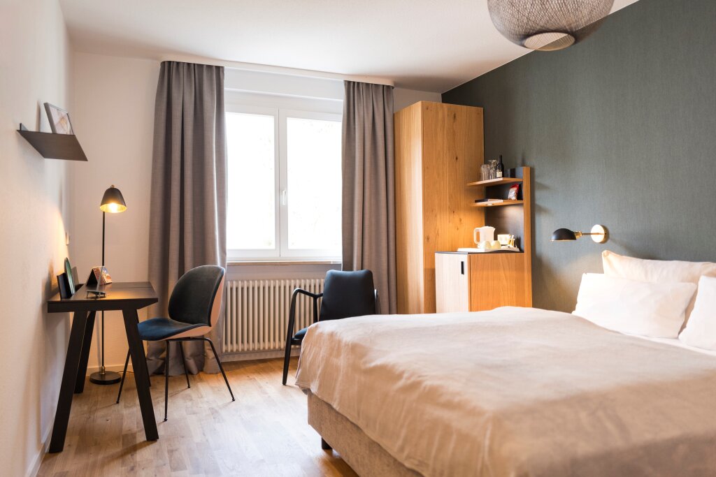 Comfort Triple room Genusshotel Krone & Roadtrips bei Basel