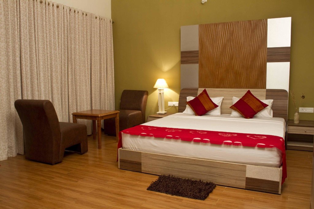 Deluxe Doppel Zimmer mit Balkon und mit Landblick Green Nest Resort Ooty
