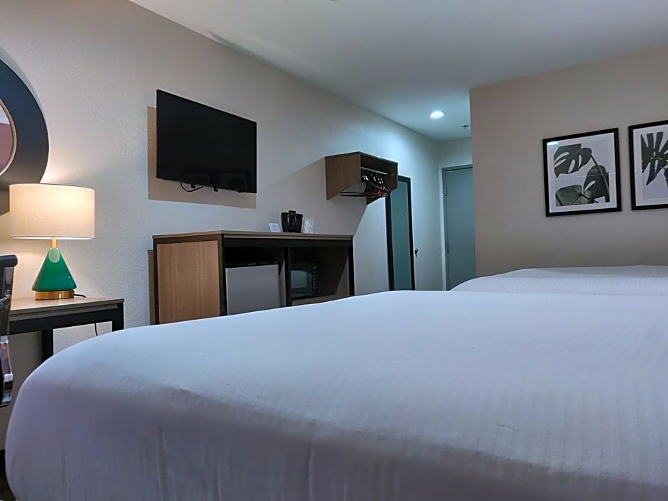 Standard Double room Arya Inn and Suites