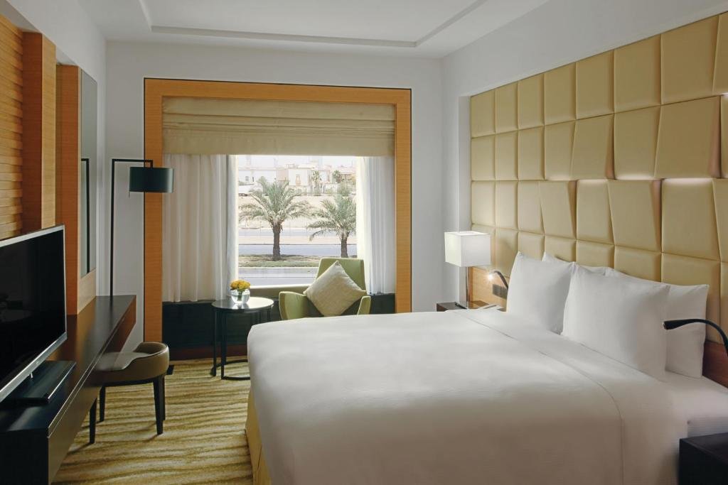 2 Bedrooms Family Suite DoubleTree by Hilton Hotel Riyadh - Al Muroj Business Gate