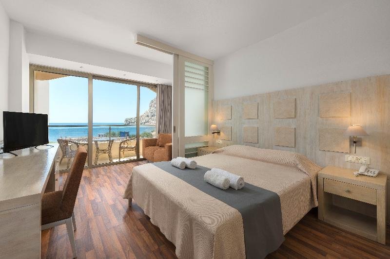 Standard Double room Hotel Lutania Beach