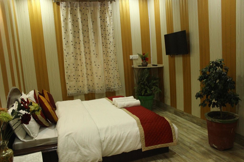 Deluxe room Hotel Shanti, Mount Abu