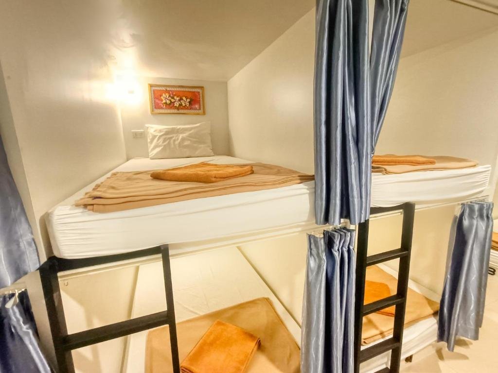 Кровать в общем номере Scandia Beach Hostel