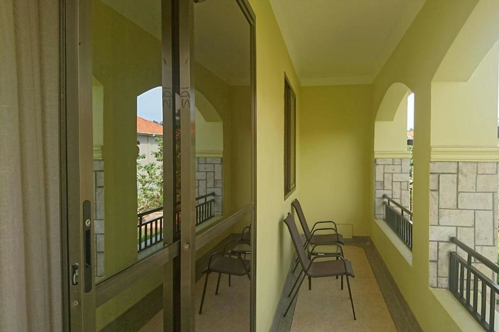 Апартаменты Superior с балконом и с красивым видом из окна Ntinda View Apartments