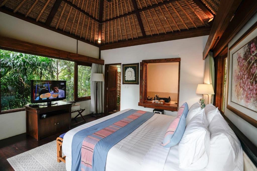 Standard Doppel Zimmer mit Poolblick Umah Lawas Villa Ubud