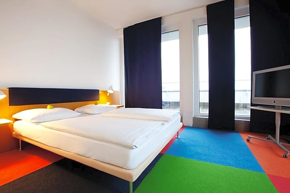 Deluxe Double room with city view Vienna House