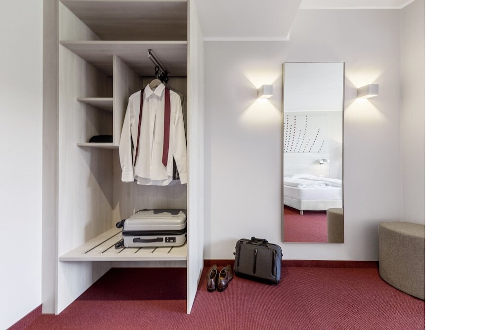 1 Bedroom Comfort Double room with balcony Serways Hotel Remscheid
