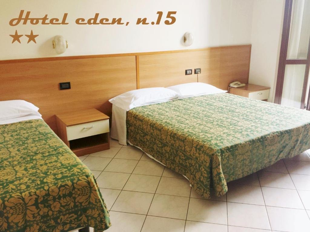Standard Dreier Zimmer Hotel Eden