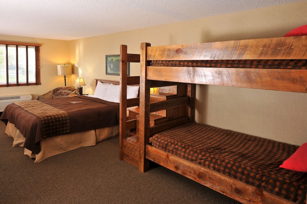 Standard Zimmer Boarders Inn & Suites by Cobblestone Hotels - Waukon
