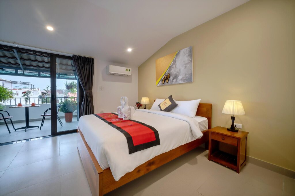 Superior Double room with balcony Tam Hong Phuc Homestay Hoi An