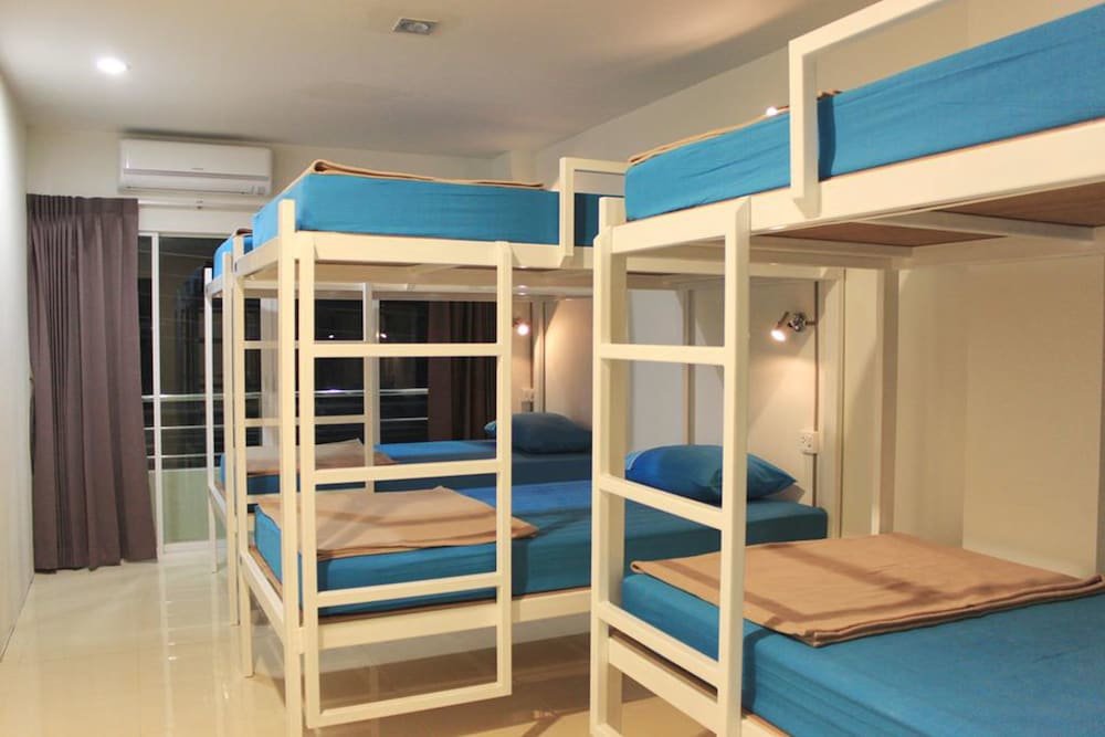 Bed in Dorm (male dorm) Ananas Phuket Central Hostel