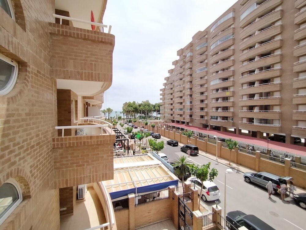Apartamento 2 dormitorios con balcón ACV - Costa Marina I-1ª Línea Planta 2 Sur