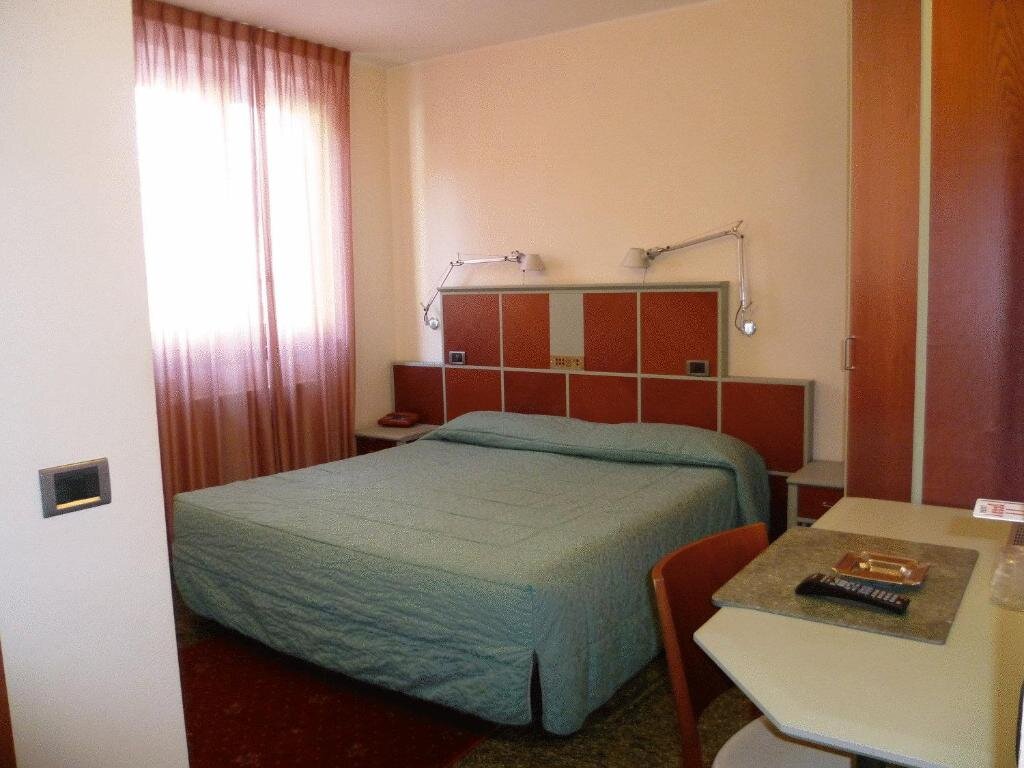 Standard Double room with mountain view Hotel Derby