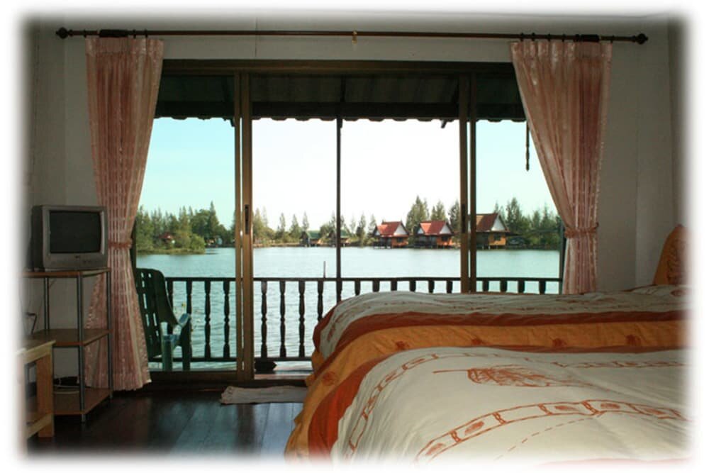 Standard double chambre avec balcon Khungkapong Resort