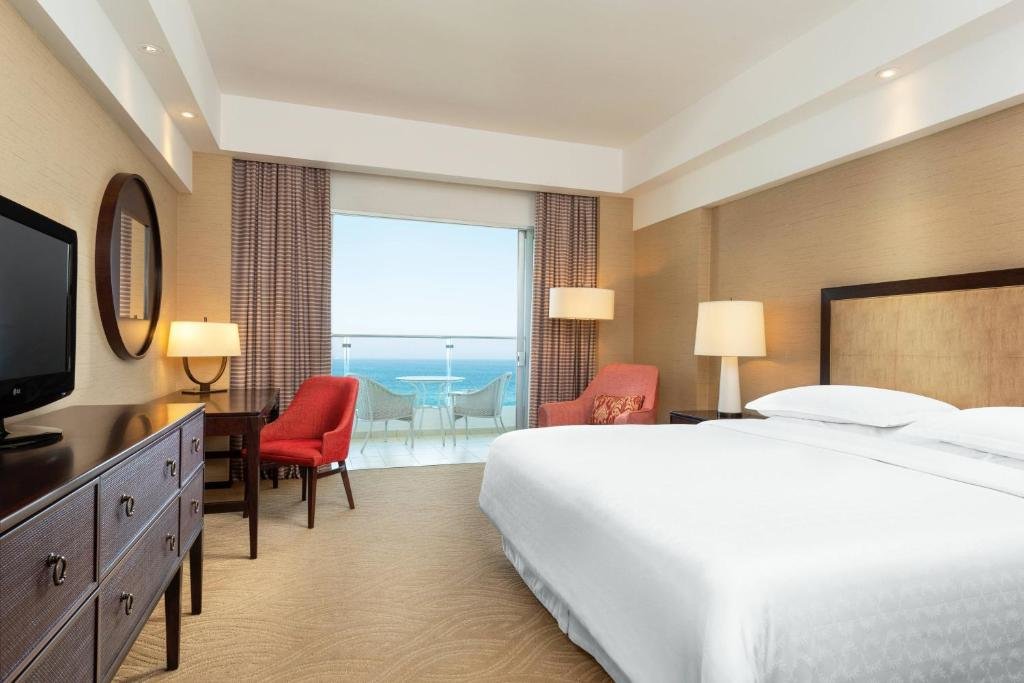 Двухместный номер Standard oceanfront Sheraton Grand Rio Hotel & Resort
