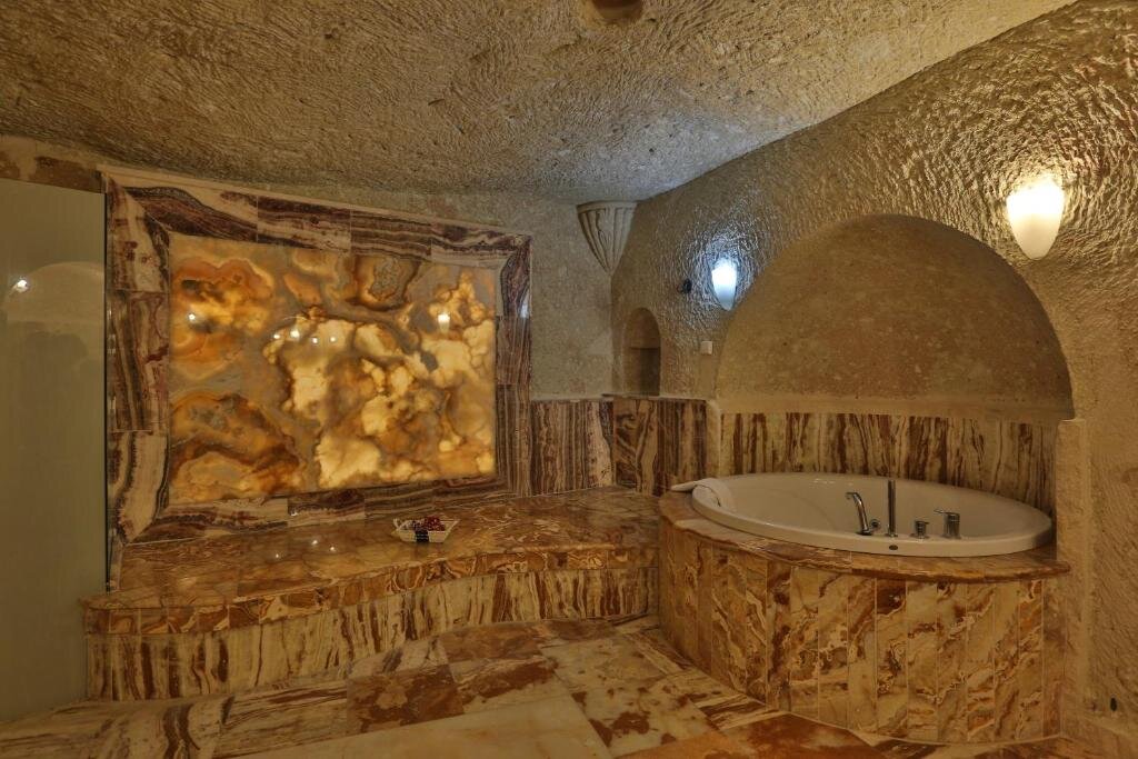 Люкс Luxury MDC Cave Hotel Cappadocia