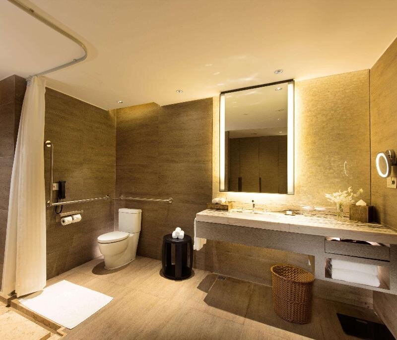 Standard Double room DoubleTree by Hilton Haikou Chengmai