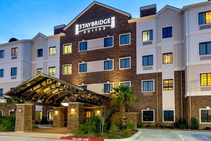 Двухместный номер Standard c 1 комнатой Staybridge Suites College Station, an IHG Hotel