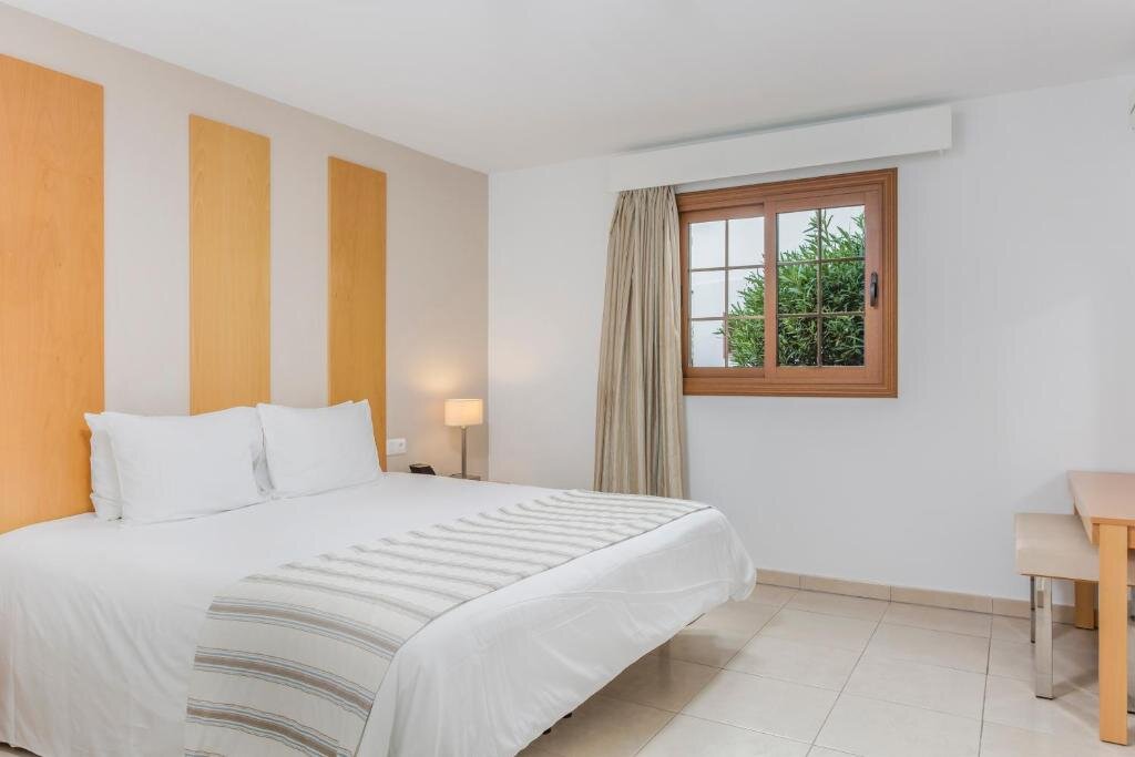 Семейные апартаменты с 2 комнатами Royal Tenerife Country Club