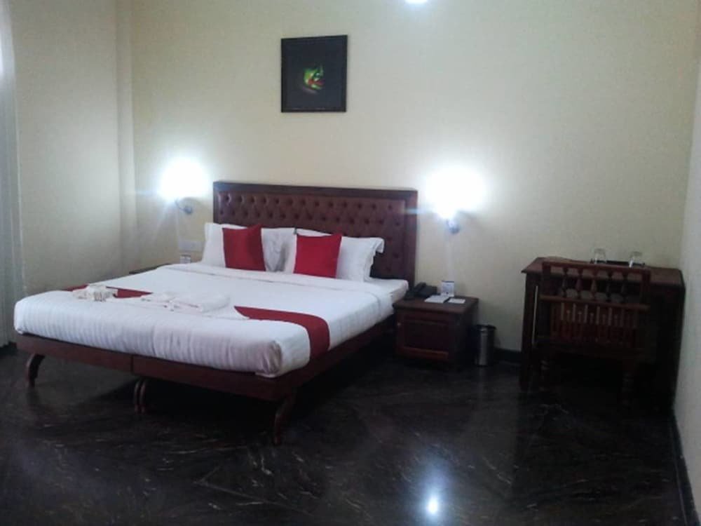 Economy room Hotel Nirmallyam Residency