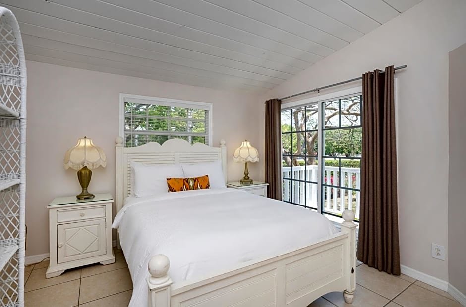Номер Standard с 3 комнатами Pines & Palms Resort