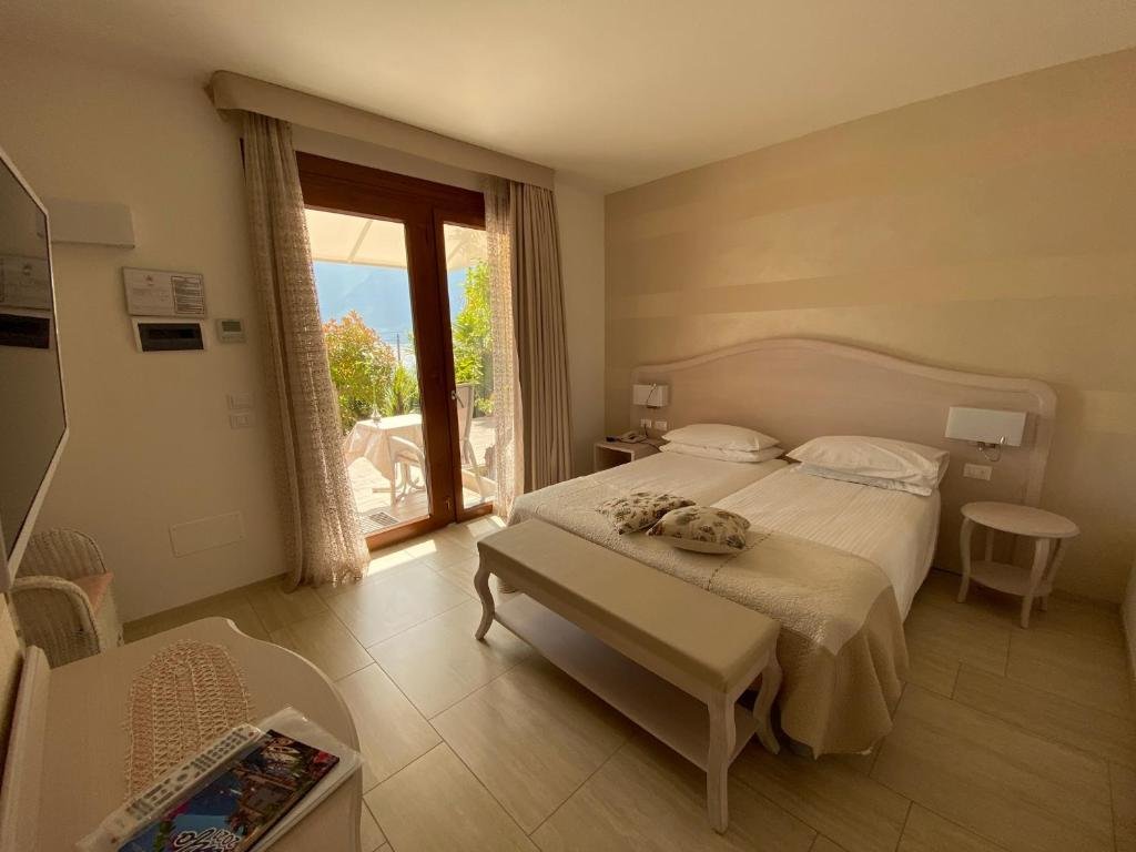 Двухместный номер Standard Hotel Riviera Panoramic Green Resort